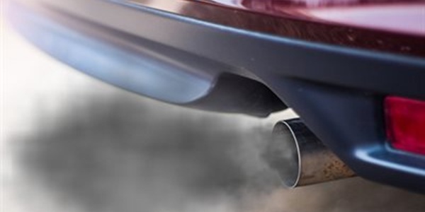 Tower Hamlets and ULEZ cut air pollution 696_car exhaust.jpg